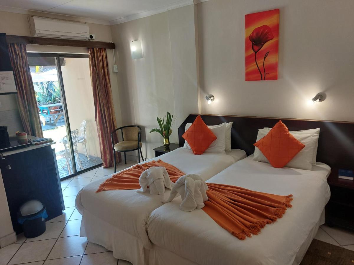 St Lucia Lodge エクステリア 写真